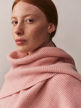 Load image into Gallery viewer, Juniette pink cashmere scarf
