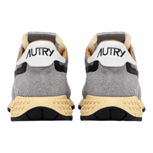 Load image into Gallery viewer, Autry Reelwind Low Man Sand Cracked Leather and Nylon WWLM-RL04