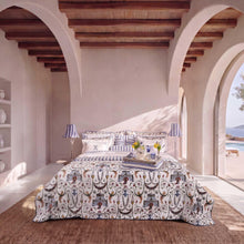 Load image into Gallery viewer, Seferî Bed Cover - White/Blue