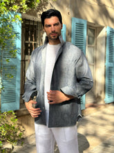 Load image into Gallery viewer, Reversible linen shirt Man
