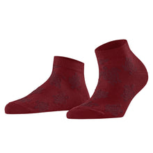Load image into Gallery viewer, Sneaker Socks Ronde des Tortues - Vilebrequin x Falke
