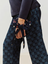 Load image into Gallery viewer, Meily scrunchie in organic cotton
