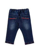 Load image into Gallery viewer, 5 pocket jeans with scooter

