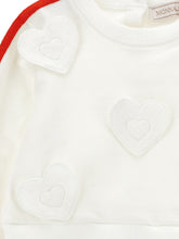 Load image into Gallery viewer, Sweatshirt with heart and laces
