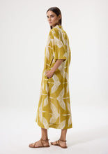 Load image into Gallery viewer, Wings Midi Kaftan - Green
