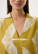 Load image into Gallery viewer, Wings Midi Kaftan - Green
