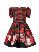 Load image into Gallery viewer, Scottish dress and roses
