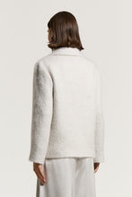 Load image into Gallery viewer, Single-breasted blazer in carded mohair-blend bouclé
