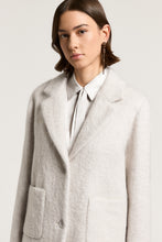 Load image into Gallery viewer, Single-breasted blazer in carded mohair-blend bouclé
