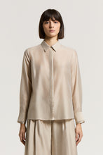 Load image into Gallery viewer, Semi-shiny organza shirt
