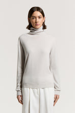 Load image into Gallery viewer, Pure cashmere sweater
