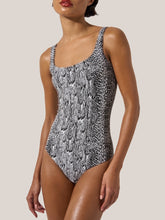 Load image into Gallery viewer, Seamless Python Body
