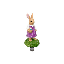 Load image into Gallery viewer, Seferî Storyteller Plate Charm - Bunny Family - Set of 4

