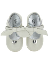 Load image into Gallery viewer, Ballerina Bow and Detail M
