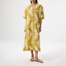 Load image into Gallery viewer, Wings Midi Kaftan - Green
