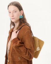Load image into Gallery viewer, Rockstud Spike Medium Shoulder Bag In Kidskin
