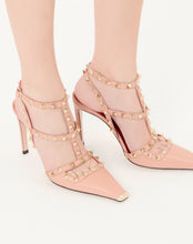 Load image into Gallery viewer, Rockstud Kidskin Pumps 100Mm
