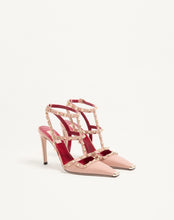 Load image into Gallery viewer, Rockstud Kidskin Pumps 100Mm
