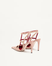 Load image into Gallery viewer, Rockstud Kidskin Pumps 100Mm
