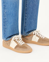 Load image into Gallery viewer, Upvillage Low Top Trainer In Split Leather And Calfskin Nappa Leather
