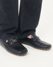Load image into Gallery viewer, Driver Fastaway Buffalo Loafer
