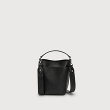 Load image into Gallery viewer, Leather bucket bag
