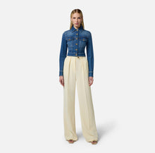 Load image into Gallery viewer, Cropped denim jacket
