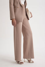 Load image into Gallery viewer, CREPE KNIT TROUSER - OAT
