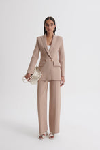 Load image into Gallery viewer, CREPE KNIT TAILORED BLAZER - OAT
