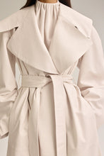 Load image into Gallery viewer, C5270041-LEATHER-PORTRAIT-NECK-COAT-CAMELIA-SCANLANTHEODORE-3_1740011021
