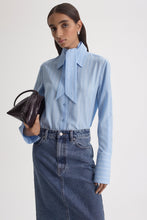 Load image into Gallery viewer, C6211011J-DENIM-MID-WAIST-PENCIL-SKIRT-JB.WASHED.INDIGO-SCANLANTHEODORE-5_1770680589
