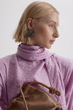 Load image into Gallery viewer, C6234182-SILK-POPPY-JACQUARD-BLOUSE-PALE.LILAC-SCANLANTHEODORE-2_1773359071
