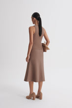 Load image into Gallery viewer, C6262496-CREPE-KNIT-CREW-NECK-SINGLET-WHISKEY-SCANLANTHEODORE-5_1770680347
