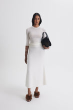 Load image into Gallery viewer, C6262513-BABYWOOL-CREW-SWEATER-IVORY-SCANLANTHEODORE-3_1770679911
