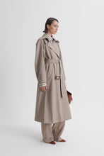 Load image into Gallery viewer, C6270047T-ITALIAN-TRENCH-TAUPE-SCANLANTHEODORE-4_1770679935
