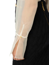 Load image into Gallery viewer, Blouse in organza fabric
