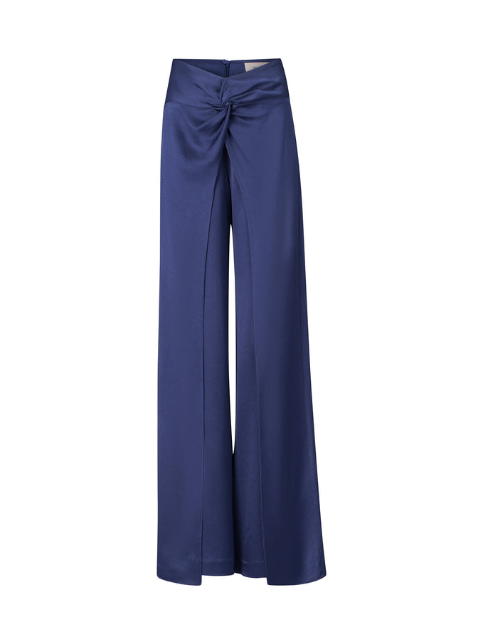 A woman's wide leg Canturipe Pant Navy available for pre-order.