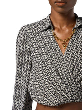 Load image into Gallery viewer, Georgette shirt with geometric print
