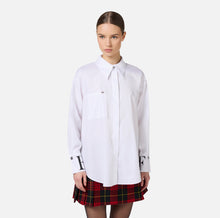 Load image into Gallery viewer, Poplin shirt with logo on cuffs
