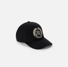 Load image into Gallery viewer, Baseball cap with logo
