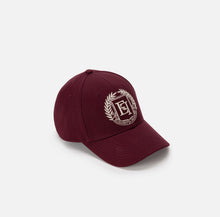 Load image into Gallery viewer, Baseball cap with logo
