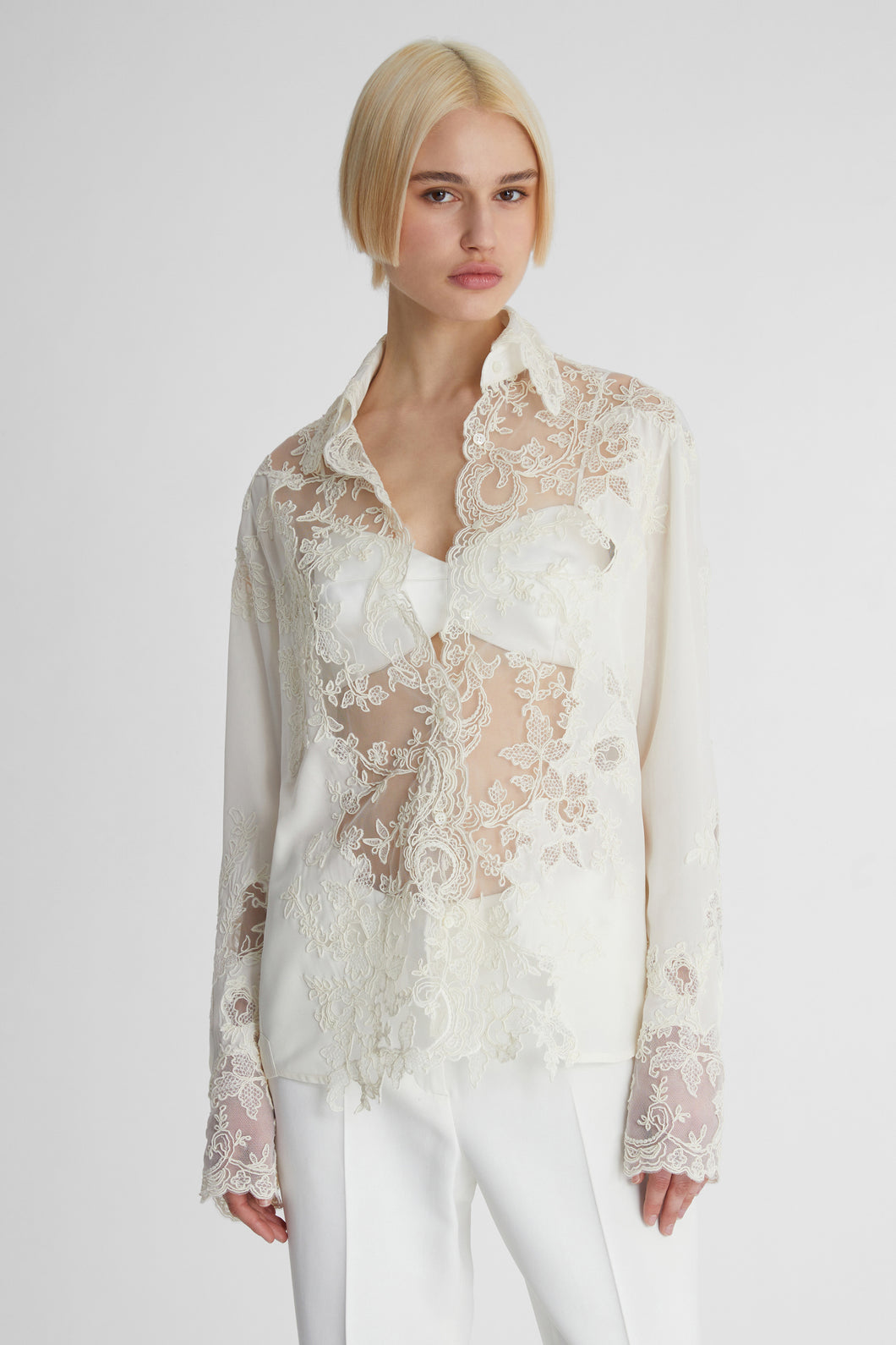 Long Sleeves Shirt with Lace Detail