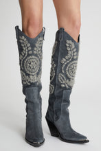 Load image into Gallery viewer, Embroidery  Boots
