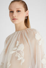 Load image into Gallery viewer, Organza blouse with lace applications
