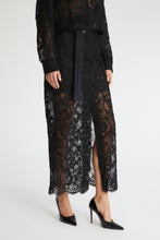 Load image into Gallery viewer, Midi skirt in rebrodè lace
