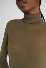 Load image into Gallery viewer, Cotton turtleneck jumper
