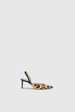 Load image into Gallery viewer, Sling back with animal print
