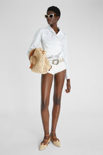 Load image into Gallery viewer, Crossed poplin shirt with bow and lace details
