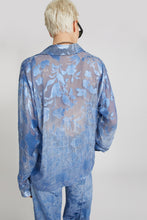 Load image into Gallery viewer, Regular fit denim print viscose devorè shirt
