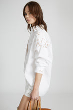 Load image into Gallery viewer, Oversize cotton poplin shirt with geometric cut-out
